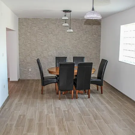 Slavica