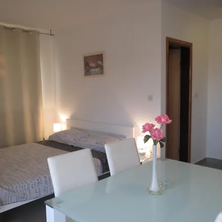 Apartment Slavica *